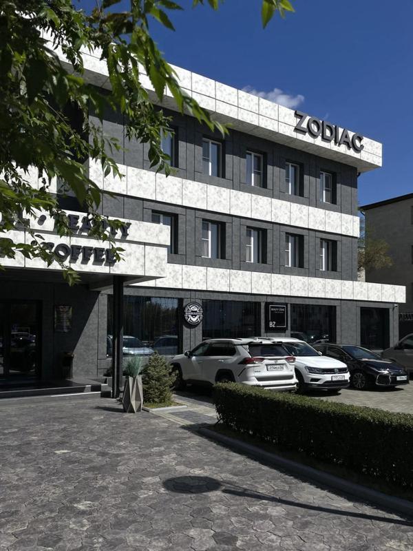 Zodiac Hotel Atyraū Exterior foto
